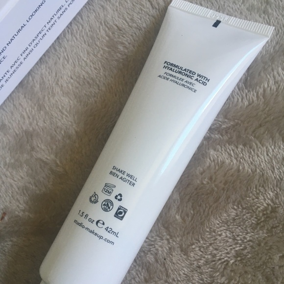 Studio Makeup Tinted Moisturizer Foundation in Honey BNIB - Picture 5 of 11